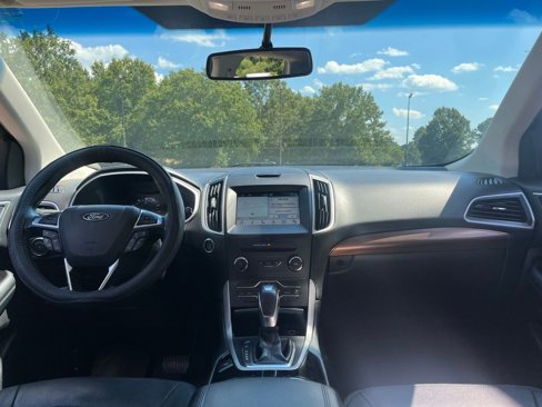Used 2018 Ford Edge SEL w/ Equipment Group 201A image 9
