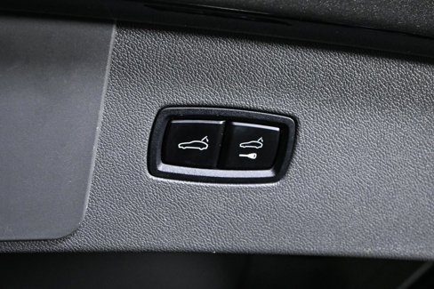 Certified 2020 Porsche Cayenne image 35