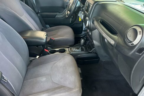 Used 2017 Jeep Wrangler Unlimited Sport w/ Trailer Tow Group image 15