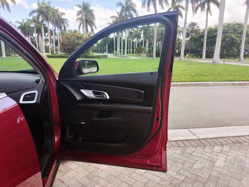Used 2011 GMC Terrain SLT image 28
