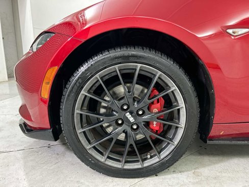 Used 2016 MAZDA MX-5 Miata Club w/ Brembo/BBS Package image 18