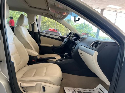 Used 2014 Volkswagen Jetta SE image 20