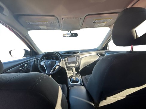 Used 2016 Nissan Rogue SV w/ SV Premium Package image 19