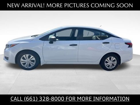 Used 2024 Nissan Versa S w/ Trunk Package image 2