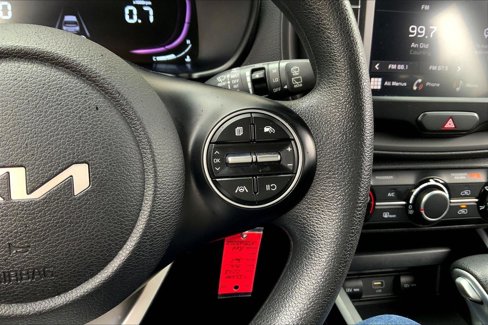 Used 2023 Kia Soul LX image 17
