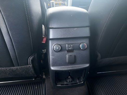 Used 2016 Ford Explorer XLT w/ Equipment Group 202A image 37