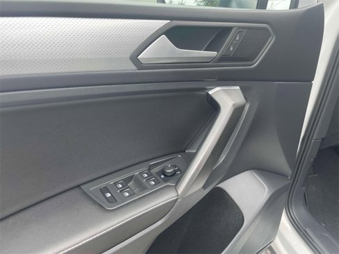 Certified 2022 Volkswagen Tiguan S image 17