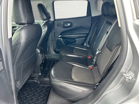Used 2021 Jeep Compass Latitude w/ Sun and Sound Group image 10
