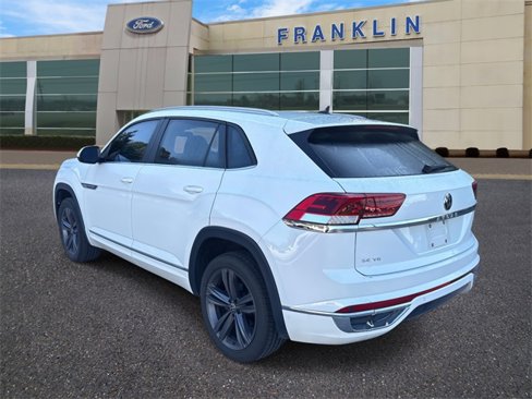 Used 2021 Volkswagen Atlas Cross Sport SE w/ Panoramic Sunroof Package image 5