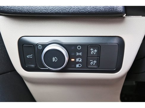 Used 2020 Ford Escape SEL image 21