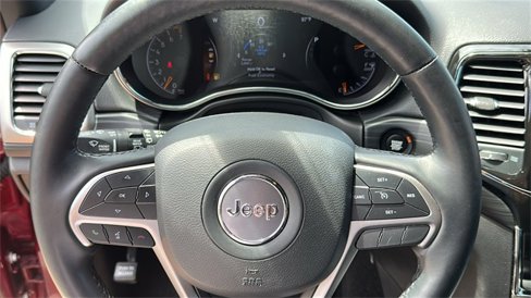 Used 2022 Jeep Grand Cherokee Laredo X image 11