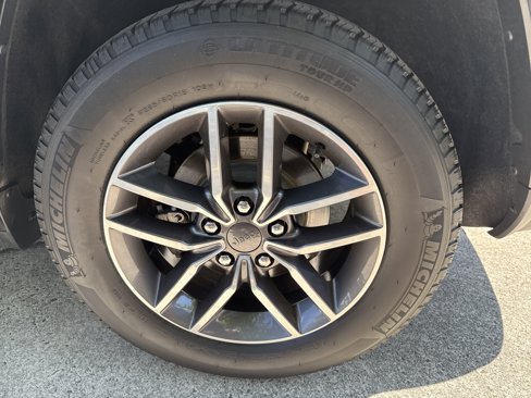 Used 2019 Jeep Grand Cherokee Limited w/ Luxury Group II image 19