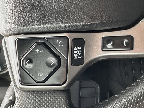 Used 2022 Toyota Tacoma SR5 image 37