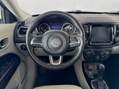 Used 2018 Jeep Compass Limited w/ Navigation Group image 27