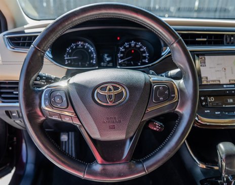 Used 2013 Toyota Avalon Limited image 15