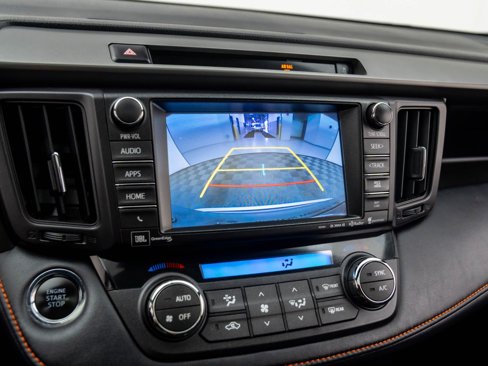 Used 2016 Toyota RAV4 SE image 25