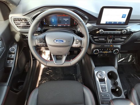 Used 2025 Ford Escape ST-Line image 16