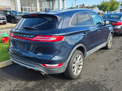Used 2015 Lincoln MKC FWD image 3