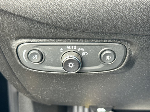 Used 2020 Chevrolet Equinox LT w/ Midnight Edition image 40
