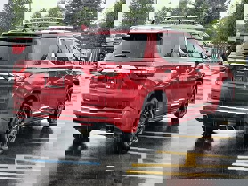 Used 2019 Chevrolet Traverse Premier w/ LPO, 'HIT The Road' Package image 3