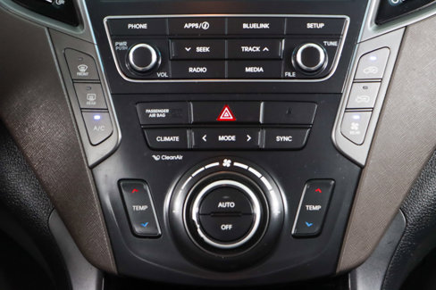Used 2017 Hyundai Santa Fe SE image 19