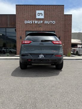 Used 2014 Jeep Cherokee Trailhawk w/ Leather Interior Group image 6