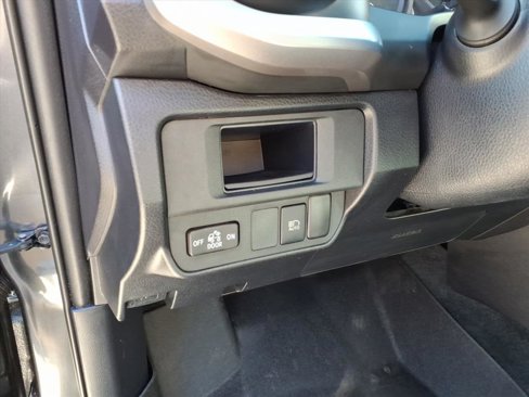 Used 2019 Toyota Tacoma SR5 image 12