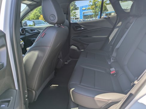 New 2025 Chevrolet Trax RS w/ Driver Confidence Package image 14