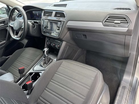 Used 2024 Volkswagen Tiguan S image 9