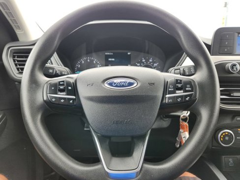 Used 2022 Ford Escape S image 16