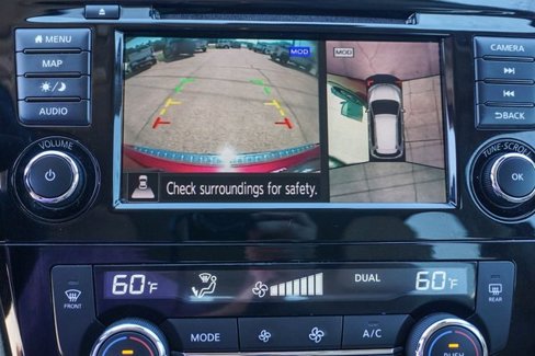 Used 2019 Nissan Rogue SV w/ Premium Package image 27