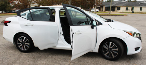Used 2023 Nissan Versa SV w/ Trunk Package image 8