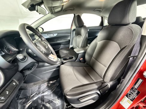 Used 2022 Kia Forte LXS w/ LXS Technology Package image 13