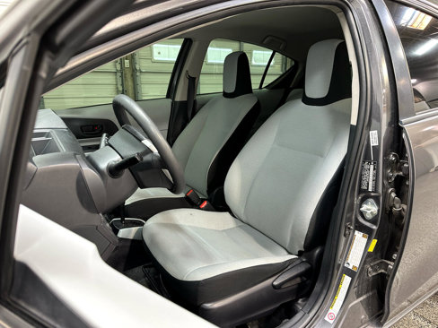 Used 2014 Toyota Prius C One image 9