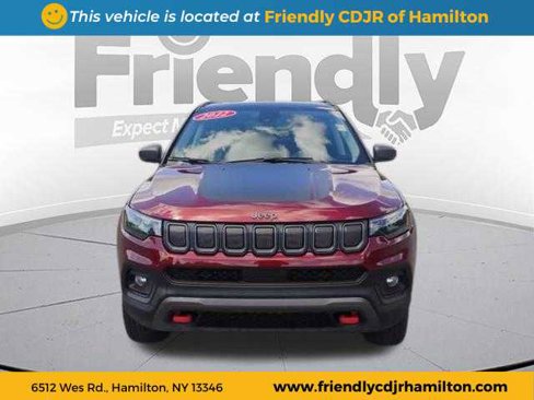 Used 2022 Jeep Compass Trailhawk image 2