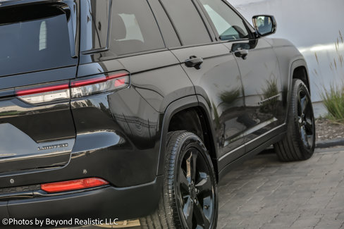 Used 2024 Jeep Grand Cherokee Limited w/ Luxury Tech Group II image 9