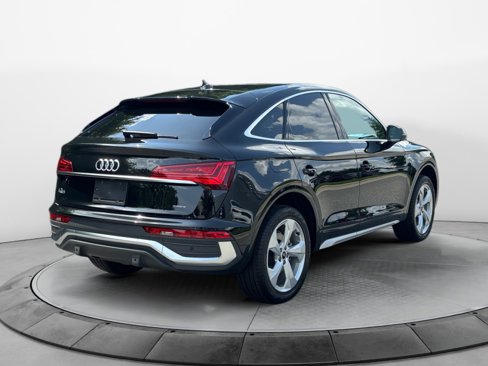 Certified 2025 Audi Q5 2.0T Premium Plus image 7
