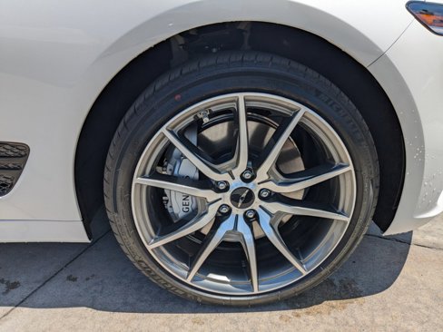 Certified 2025 Genesis G70 2.5T image 9