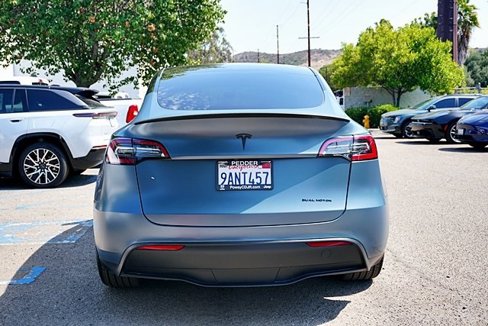 Used 2022 Tesla Model Y Performance image 9