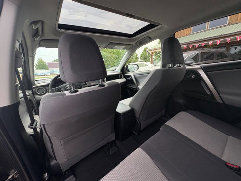 Used 2015 Toyota RAV4 XLE image 21