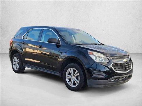 Used 2017 Chevrolet Equinox LS image 3