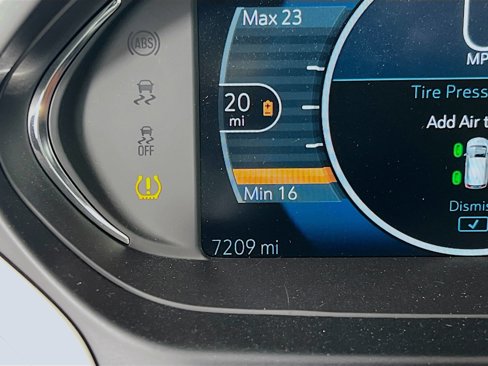 Used 2020 Chevrolet Bolt LT image 12