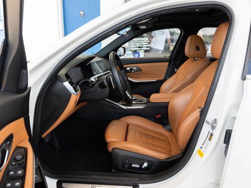 Used 2021 BMW 330i Sedan image 16