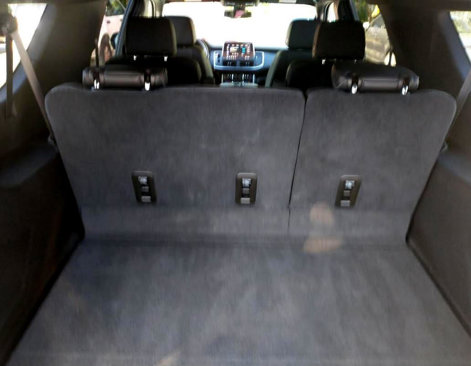 Used 2021 Chevrolet Suburban RST w/ Luxury Package image 19