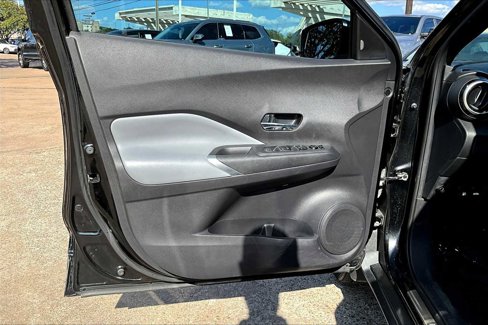 Used 2021 Nissan Kicks SR w/ SR Premium Package image 20
