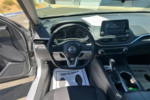 Used 2022 Nissan Altima 2.5 SV image 19