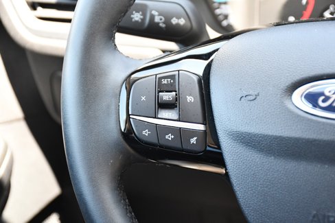 Used 2022 Ford Escape SE w/ Cold Weather Package image 32