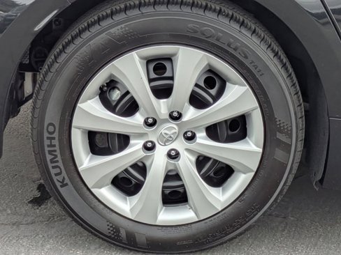 Certified 2022 Toyota Corolla LE image 13