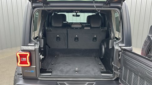 Used 2022 Jeep Wrangler Unlimited Rubicon 4xe w/ Cold Weather Group image 18