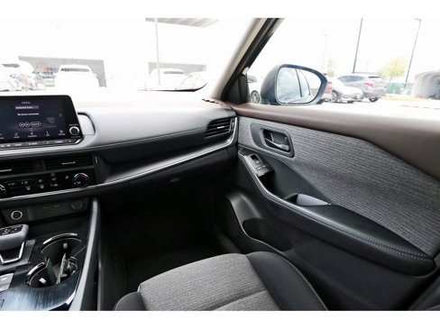 Used 2021 Nissan Rogue S image 12